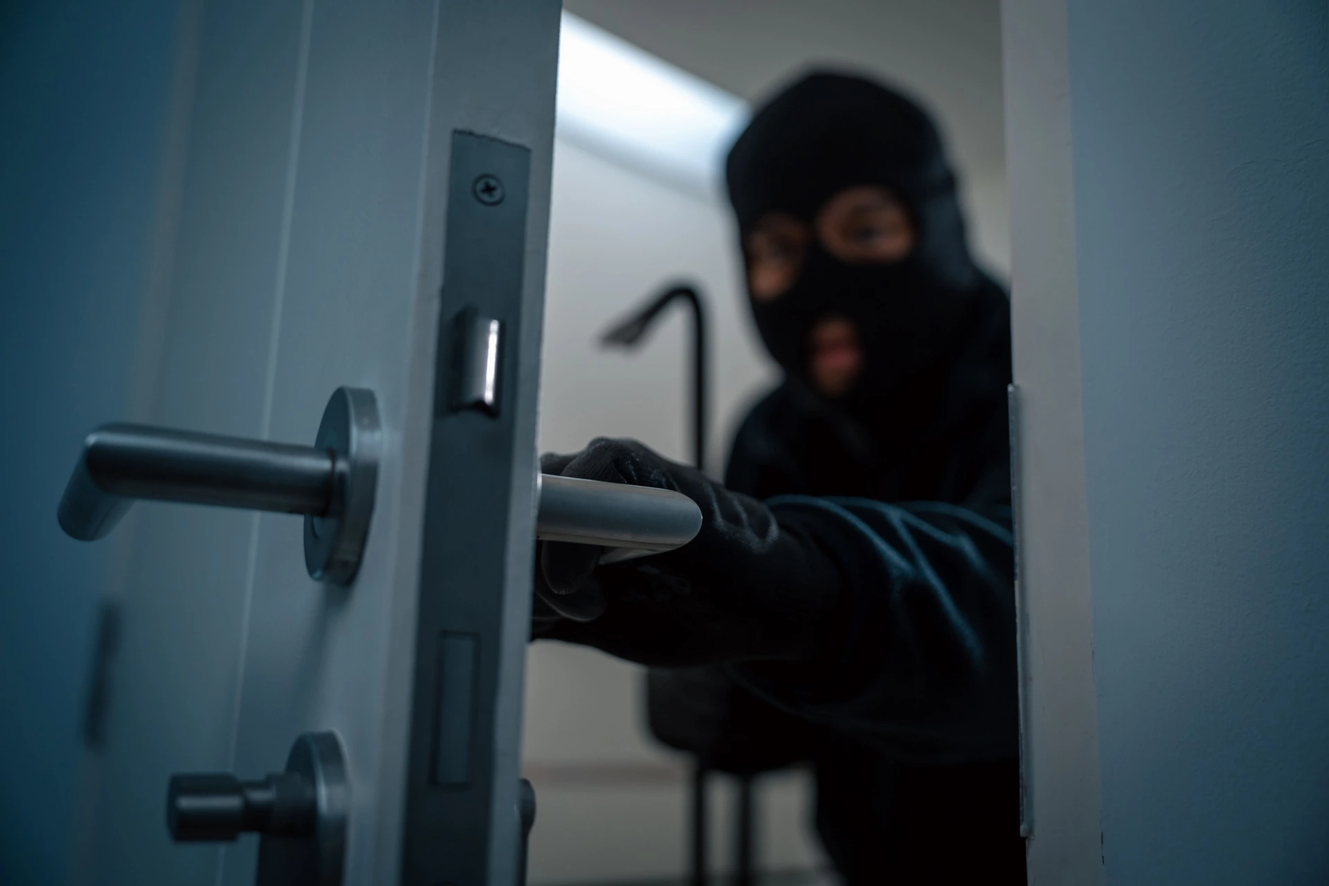 Servicio de seguridad: cómo responde una empresa de alarmas ante un evento real en tu casa